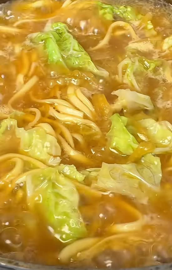 44. Noodle Soup / 汤面